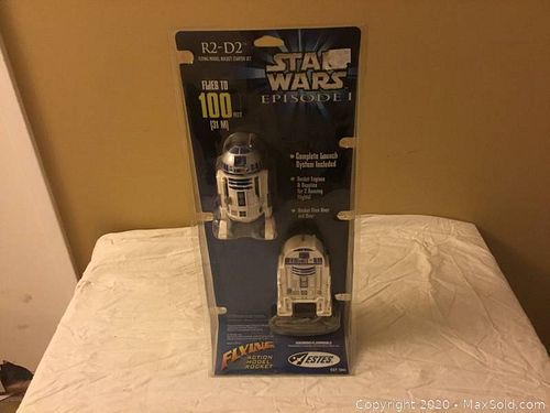 Lot #0010 (1 of 5)