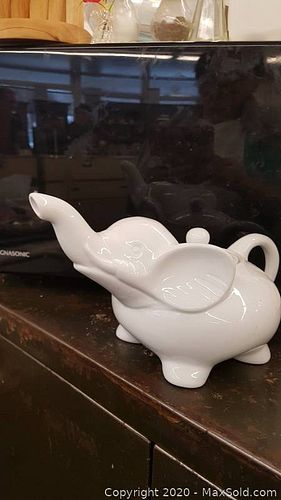 Lot #0037 (1 of 3)