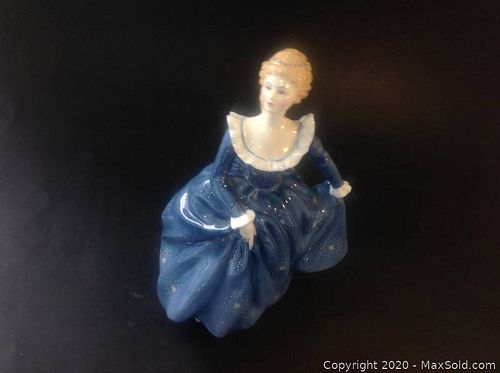 Lot #0063 (1 of 3)