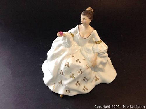 Lot #0065 (1 of 3)