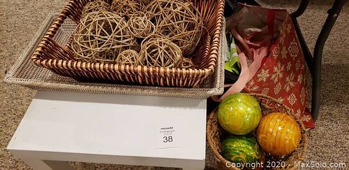 Lot #0038 (1 of 2)