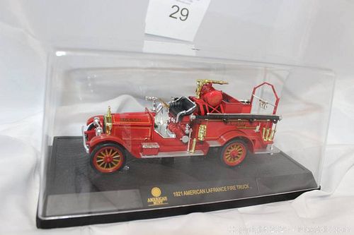Lot #0029 (1 of 6)
