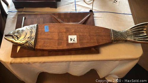 Lot #0074 (1 of 9)