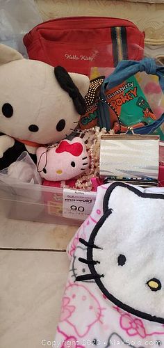 Lot #0090 (1 of 10)