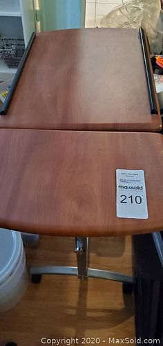 Lot #0210 (1 of 3)