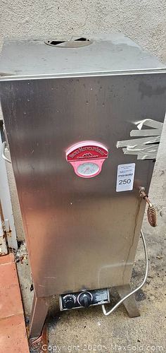 Lot #0250 (1 of 7)