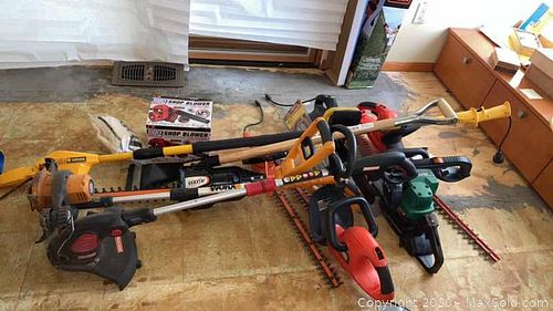 Lot #0046 (1 of 36)