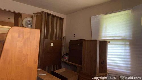 Lot #0063 (1 of 24)