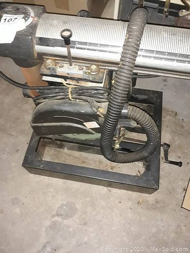 Lot #0107 (1 of 7)