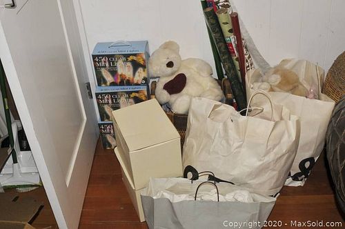 Lot #0403 (1 of 14)