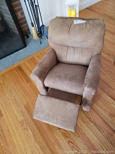 Lot #0515 (1 of 4)