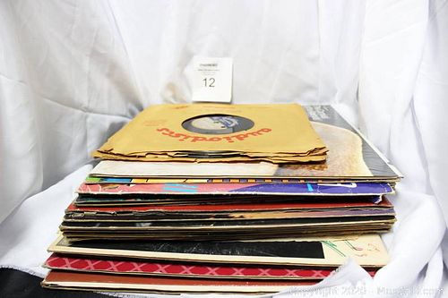Lot #0012 (1 of 10)