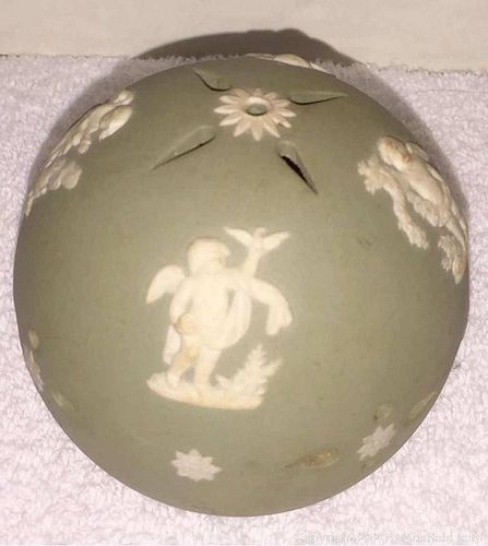 Lot #0063 (1 of 4)
