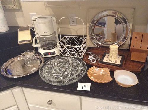 Lot #0013 (1 of 12)