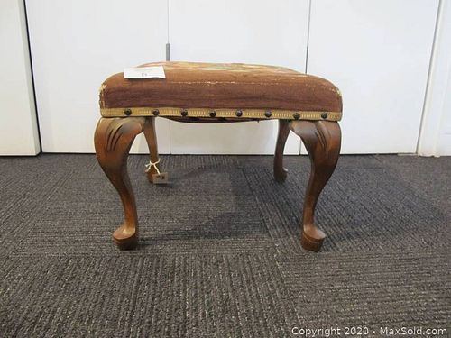 Lot #0005 (1 of 3)