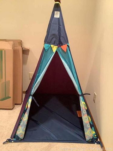 Lot #0437 (1 of 11)