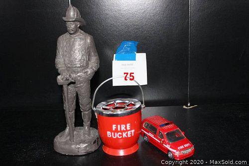 Lot #0075 (1 of 3)