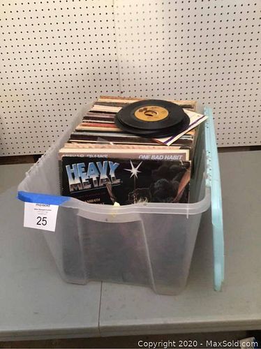 Lot #0025 (1 of 3)