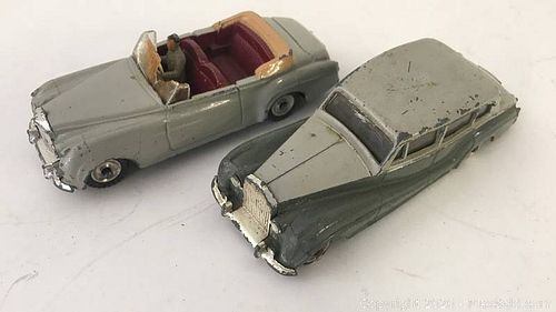 Lot #0061 (1 of 7)
