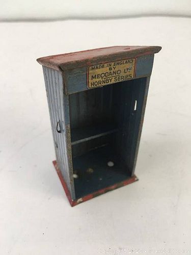 Lot #0067 (1 of 5)