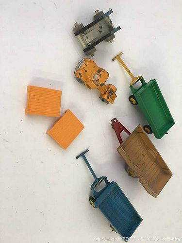 Lot #0068 (1 of 6)