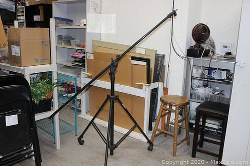Lot #0055 (1 of 10)