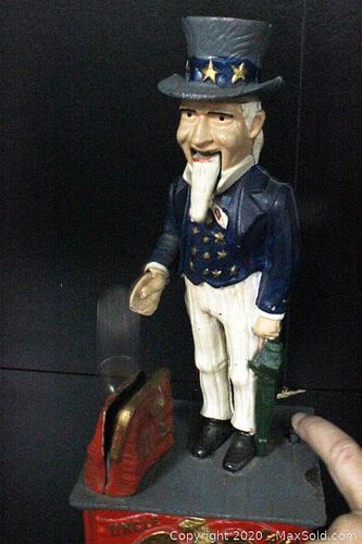 Lot #0111 (1 of 10)