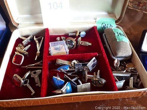 Lot #0104 (1 of 12)