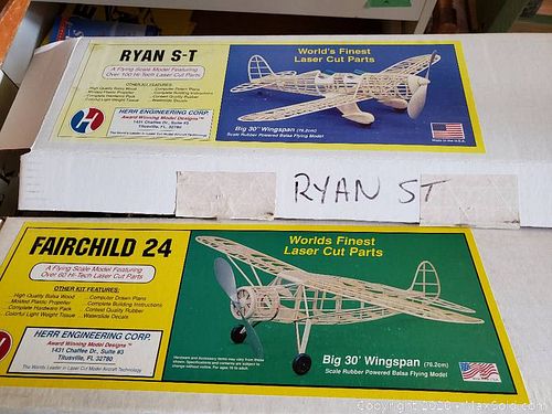 Lot #0321 (1 of 7)