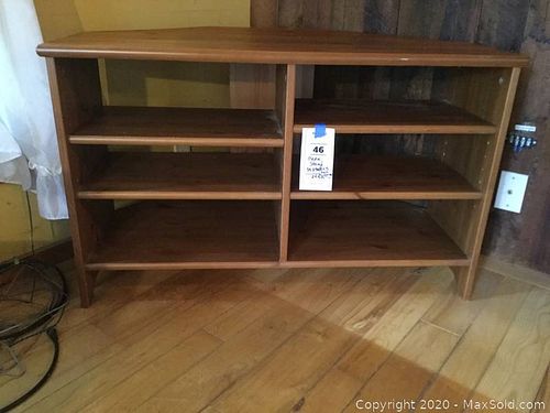 Lot #0046 (1 of 7)