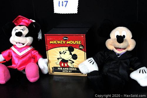 Lot #0117 (1 of 7)