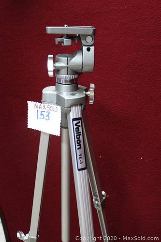 Lot #0153 (1 of 5)