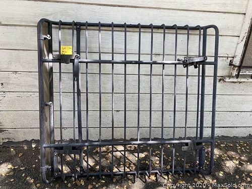 Lot #0233 (1 of 5)