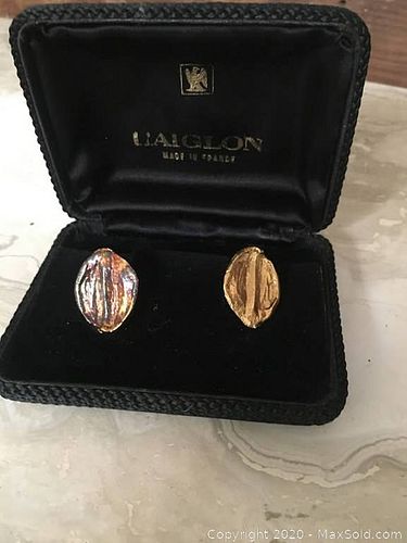 Lot #0021 (1 of 4)