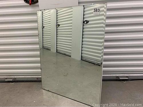 Lot #0383 (1 of 7)