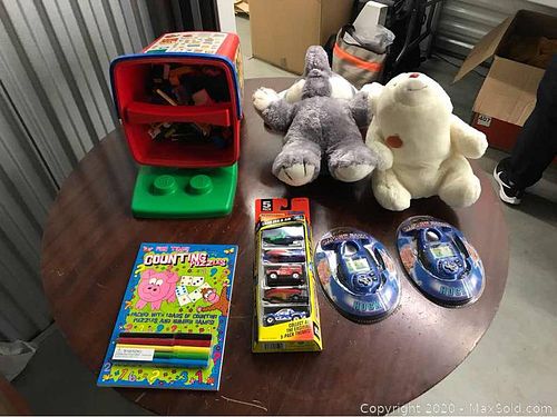Lot #0425 (1 of 5)
