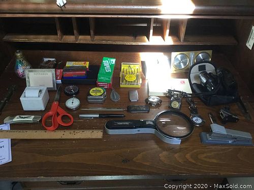 Lot #0061 (1 of 17)