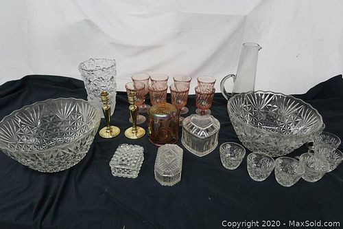 Lot #0048 (1 of 8)