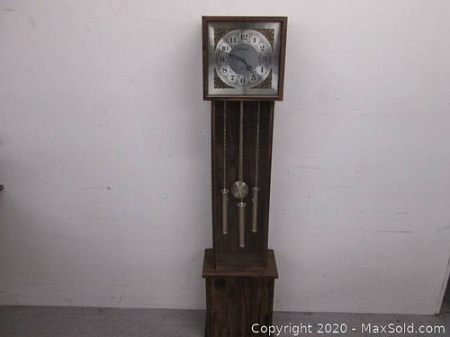 Lot #0056 (1 of 5)