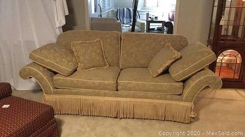 Lot #0296 (1 of 13)