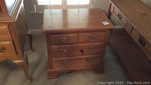 Lot #0302 (1 of 11)