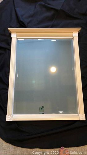 Lot #0039 (1 of 2)