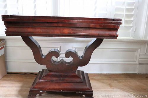 Lot #0002 (1 of 19)