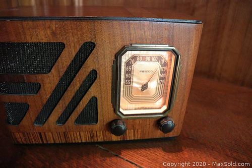Lot #0008 (1 of 8)