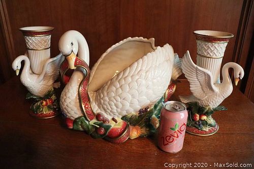 Lot #0059 (1 of 22)