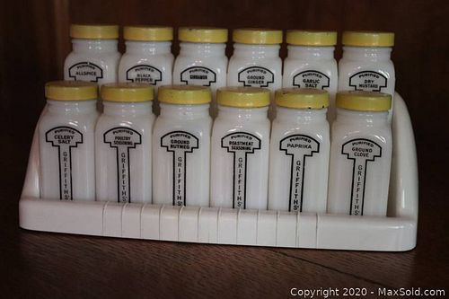 Lot #0081 (1 of 8)