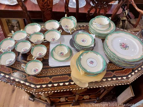 Lot #0073 (1 of 4)