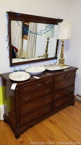 Lot #0127 (1 of 15)