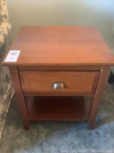Lot #0044 (1 of 12)
