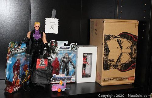 Lot #0038 (1 of 12)
